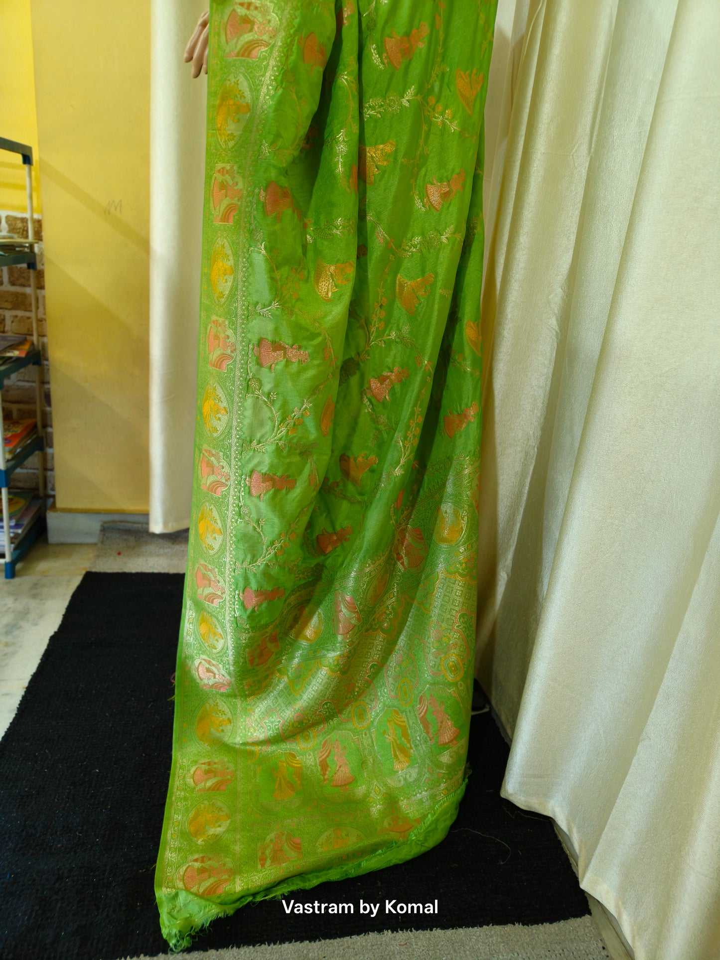 Saree - Banarasi Silk Jaal Pattern