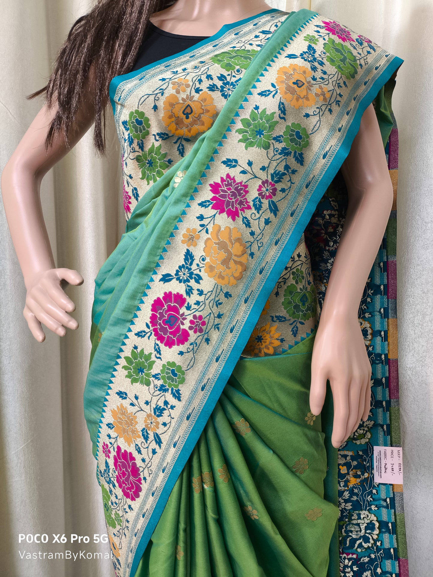 Saree - Dual Tone effect Paithani Silk