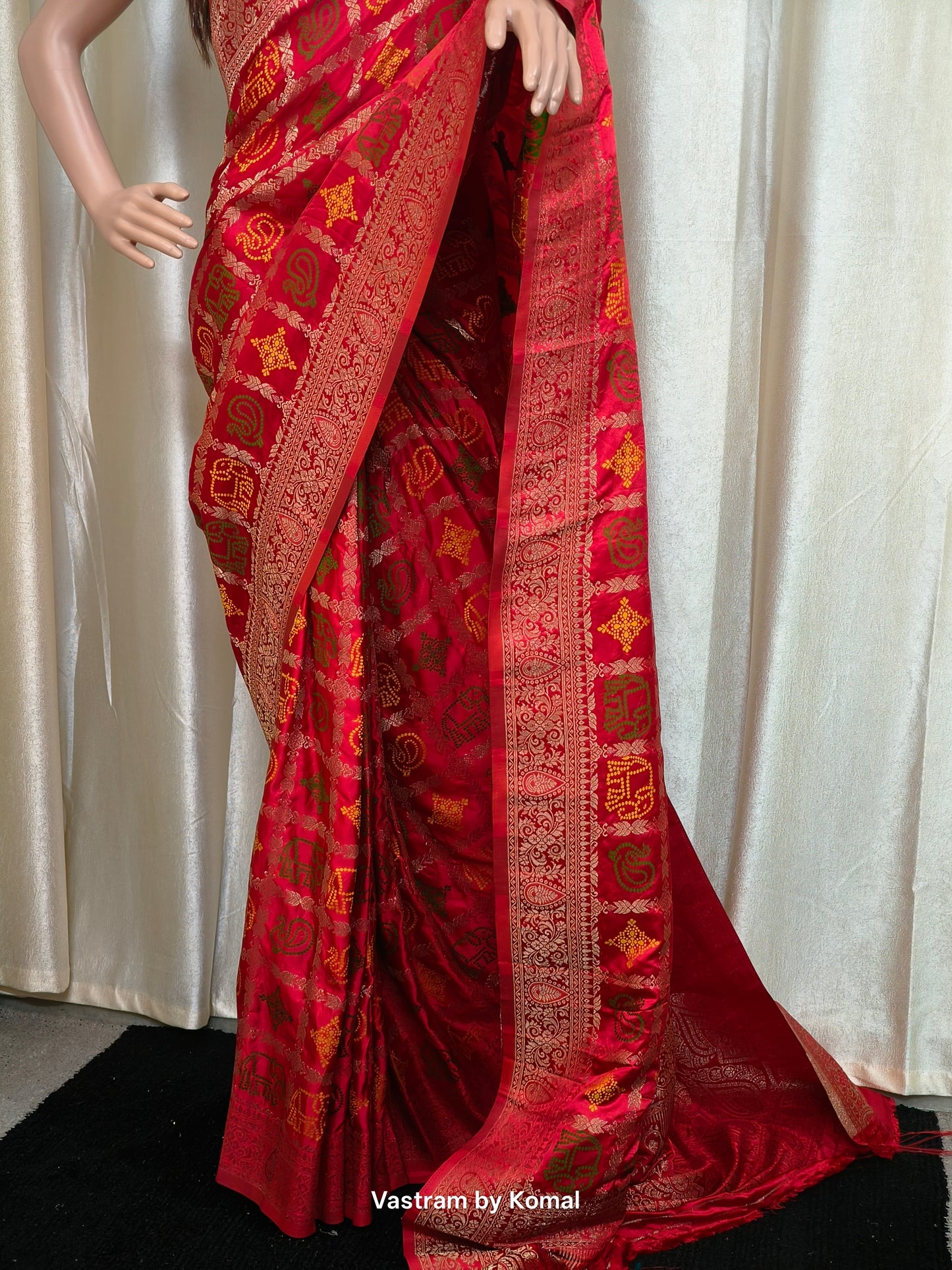 Saree - Bandhani Pattern Gazi Silk