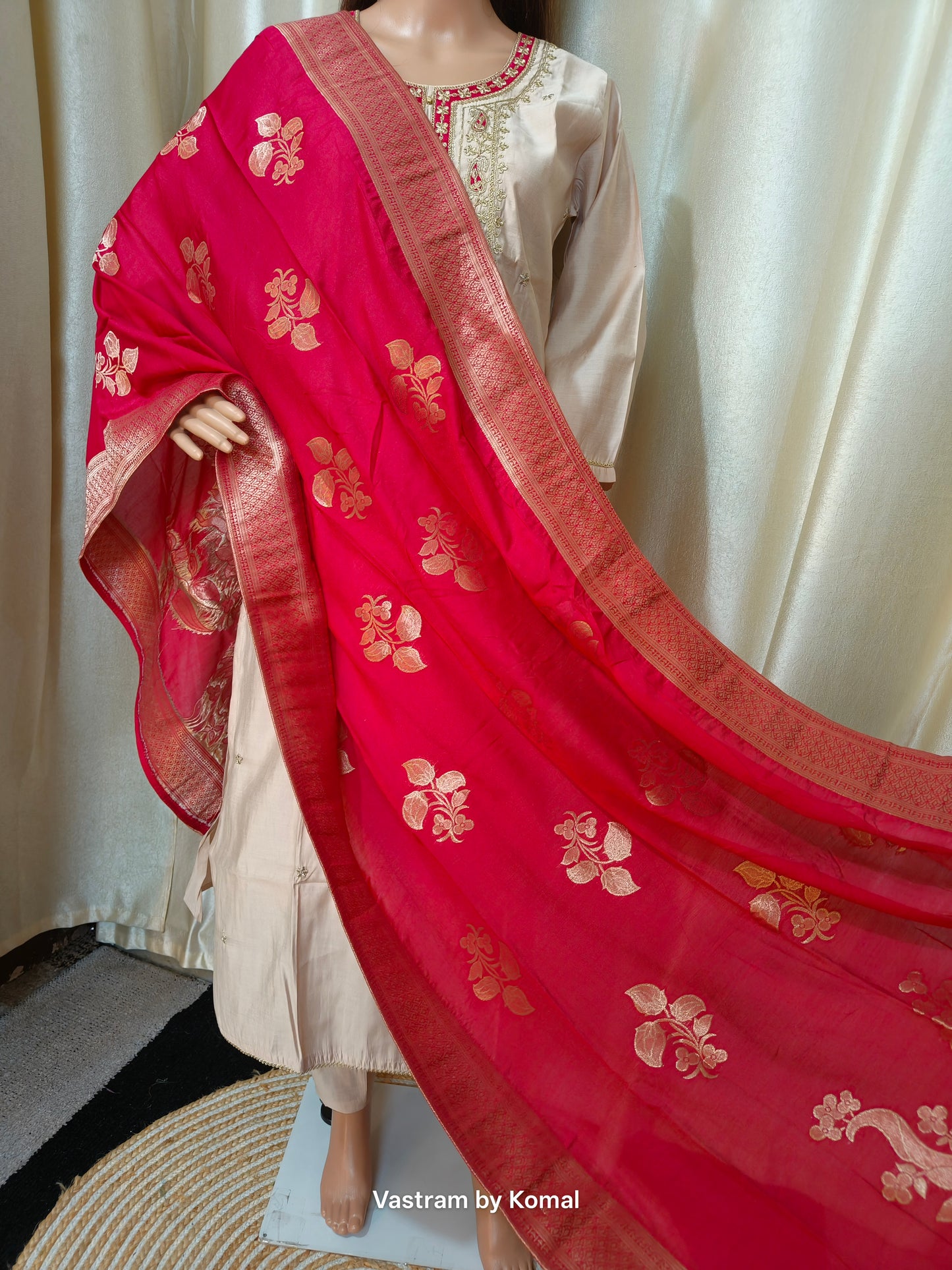 Suit Set - Roman Silk