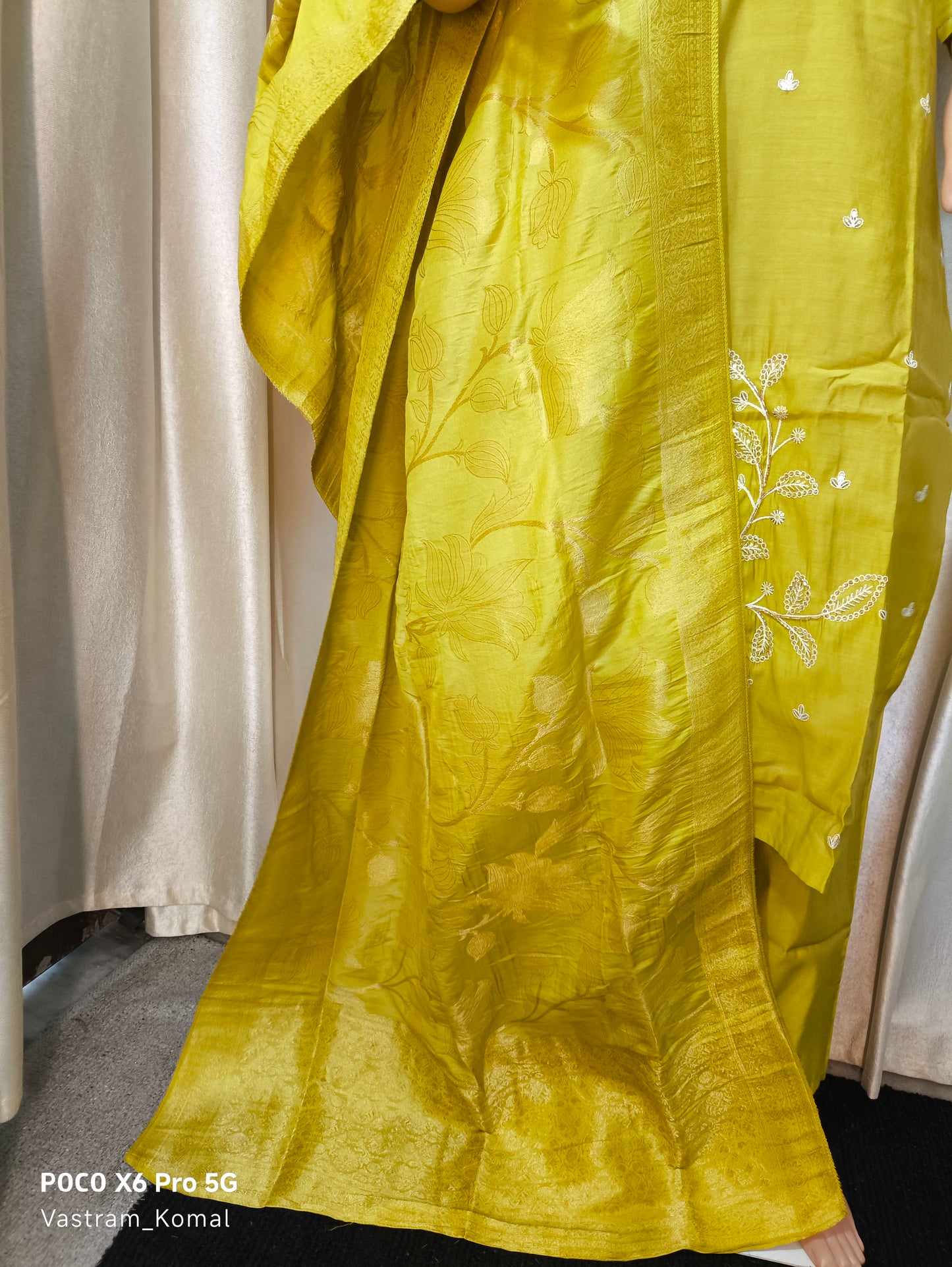 Suit Set - Roman Silk