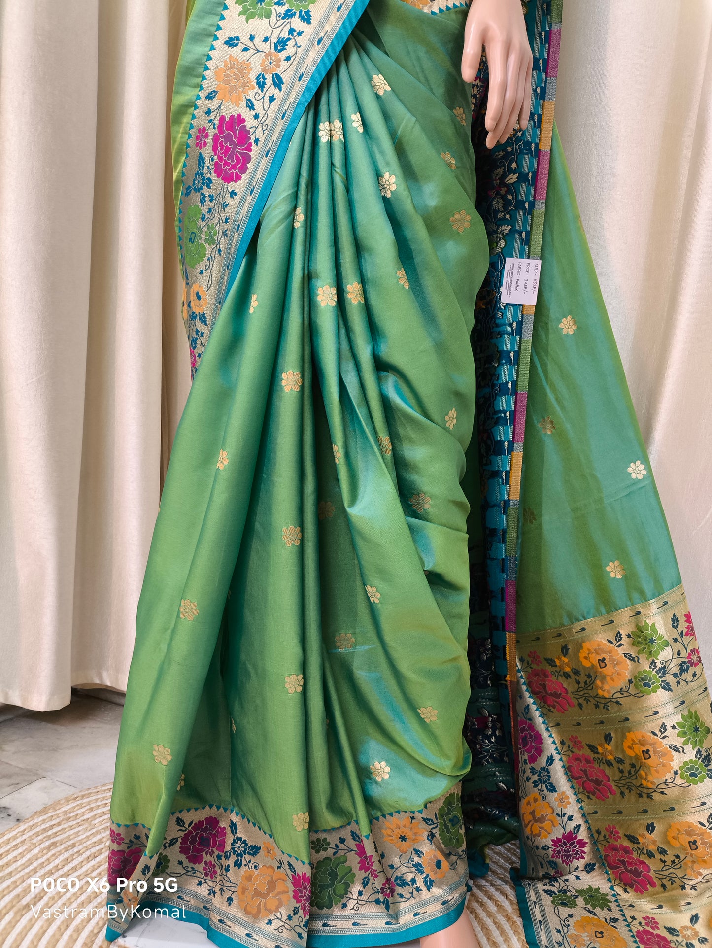 Saree - Dual Tone effect Paithani Silk